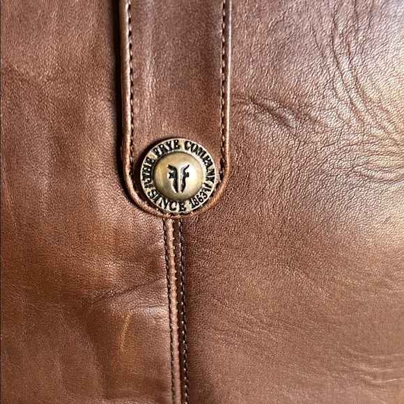 FRYE MELISSA BUTTON LUG TALL PULL ON BOOT in BROWN Sz 7 NWOT Msrp $358 - Picture 12 of 14